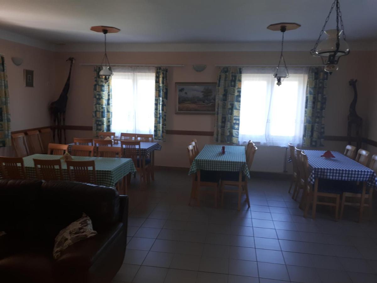 Vadaspuszta Vendeghaz Csatka Exterior foto